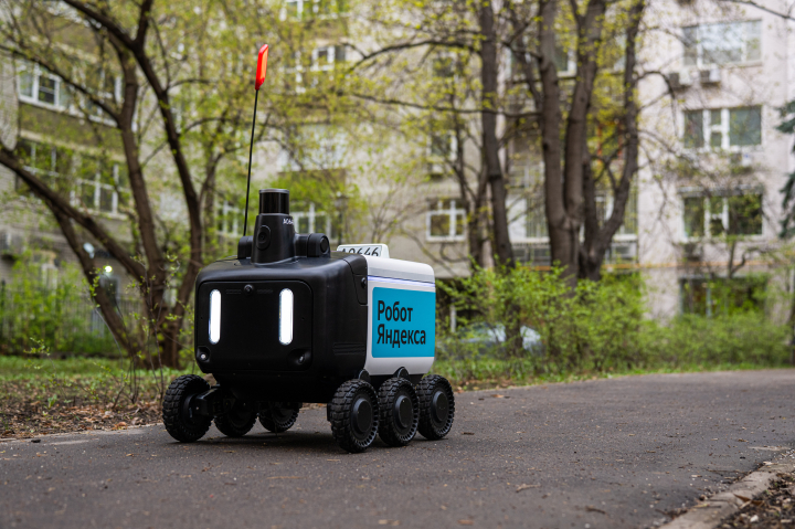 Роботы-доставщики «Яндекса» начнут работать в Воронеже и Тюмени